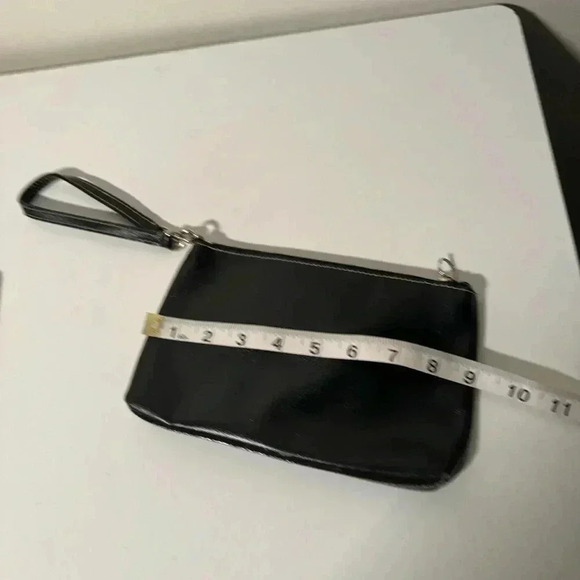 Kate spade leather wristlet - Picture 4 of 5